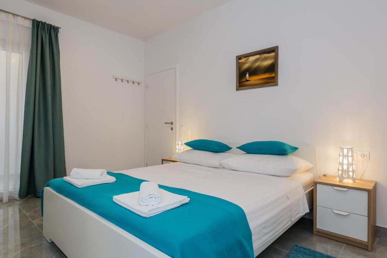 Apartment Ujakovic Kastela